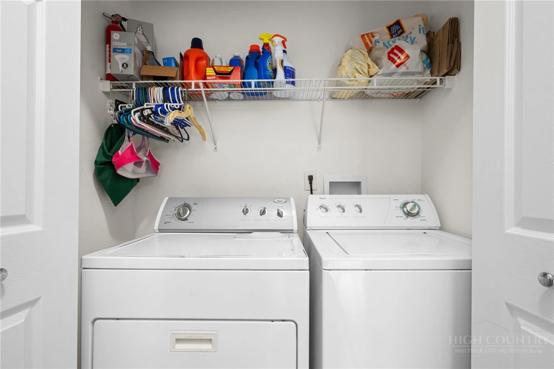 Image number 2 for the current listing