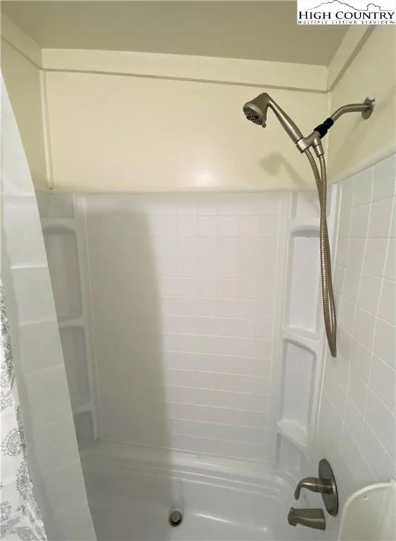 Image number 7 for the current listing