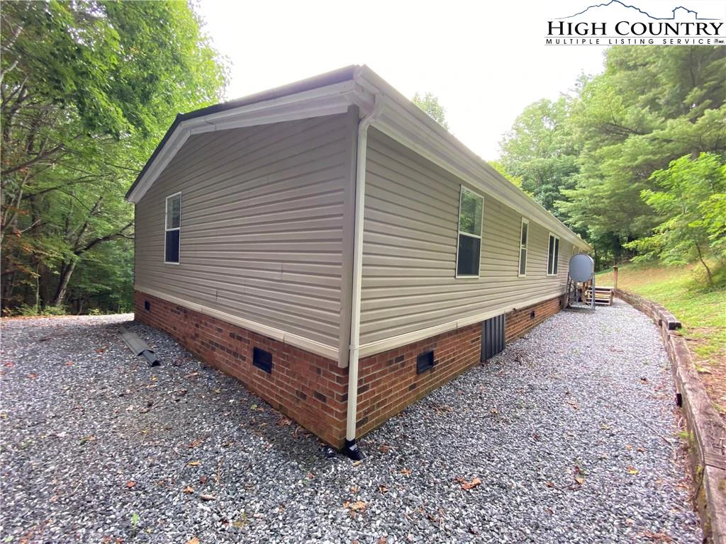Image number 4 for the current listing