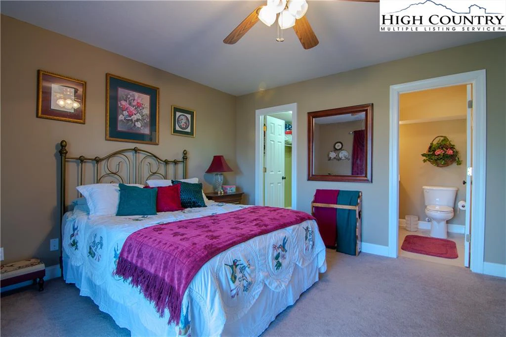 Image number 6 for the current listing