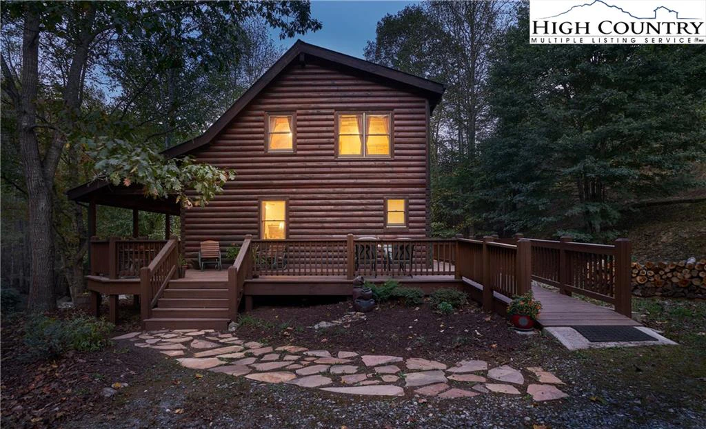 Image number 3 for the current listing
