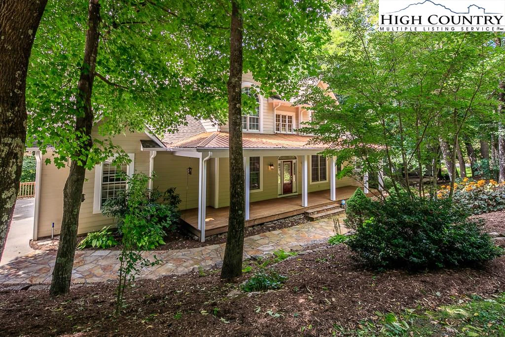 Image number 19 for the current listing