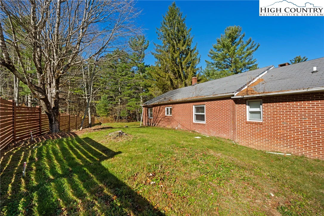Image number 10 for the current listing