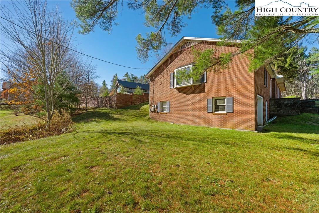 Image number 7 for the current listing