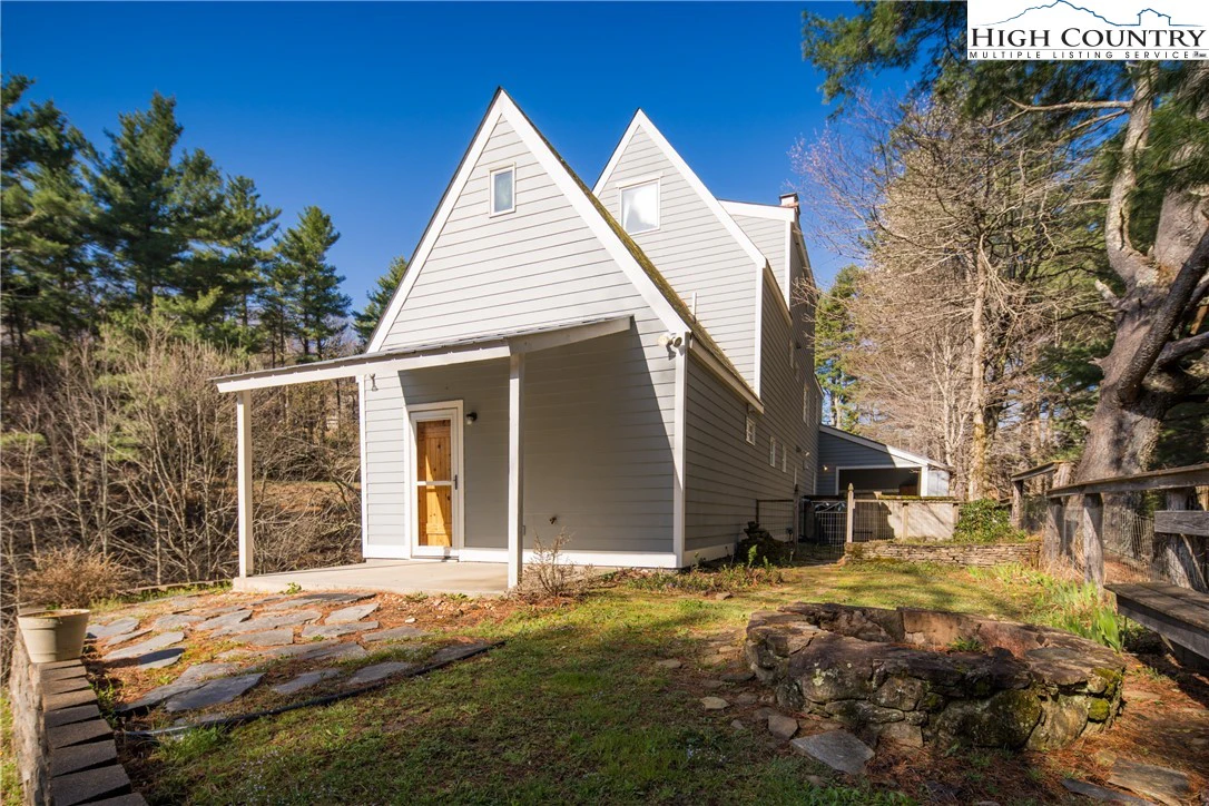 Image number 21 for the current listing