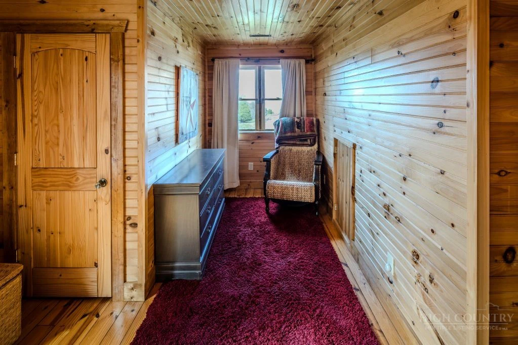 Image number 7 for the current listing