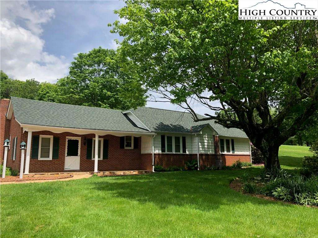 Image number 1 for the current listing