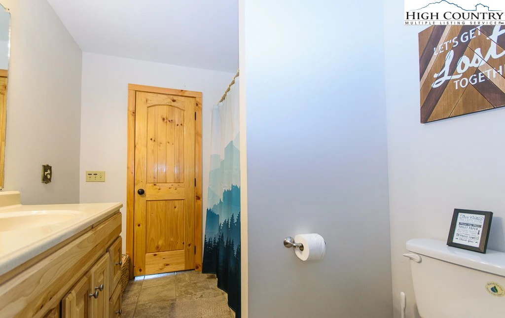Image number 7 for the current listing