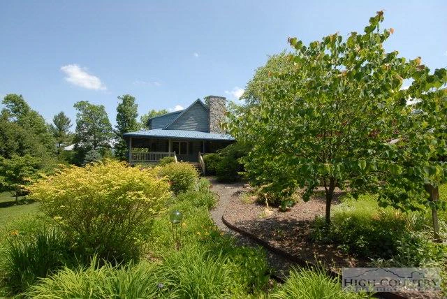 Image number 12 for the current listing