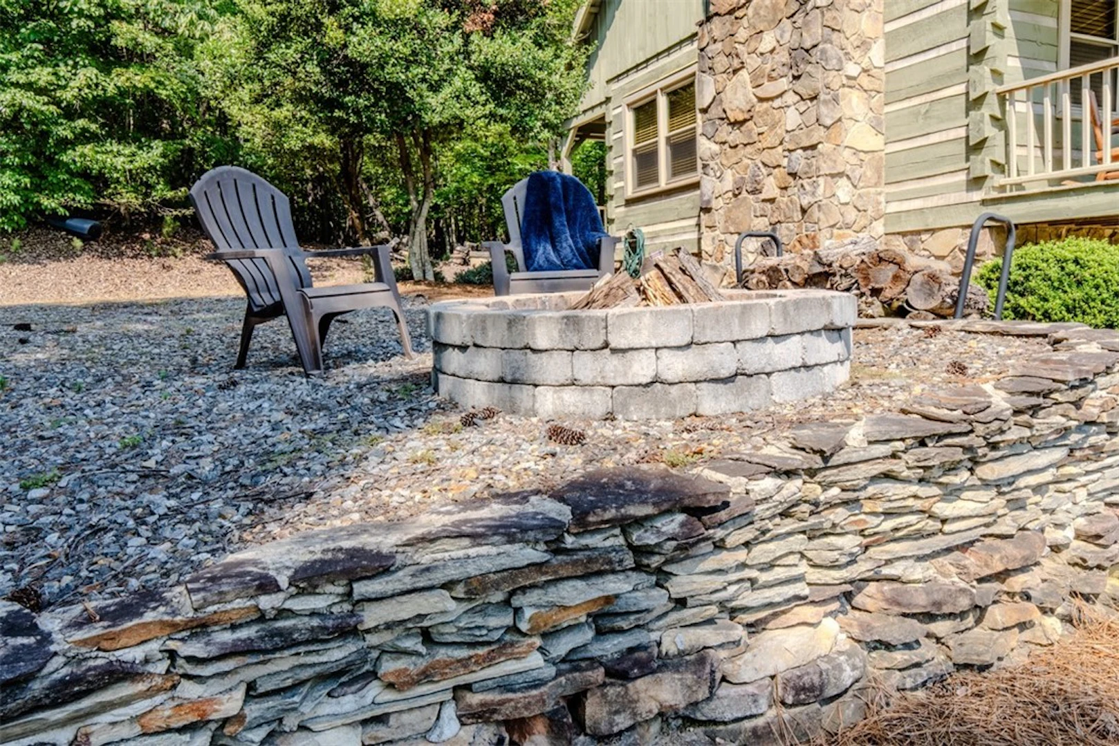 Image number 3 for the current listing