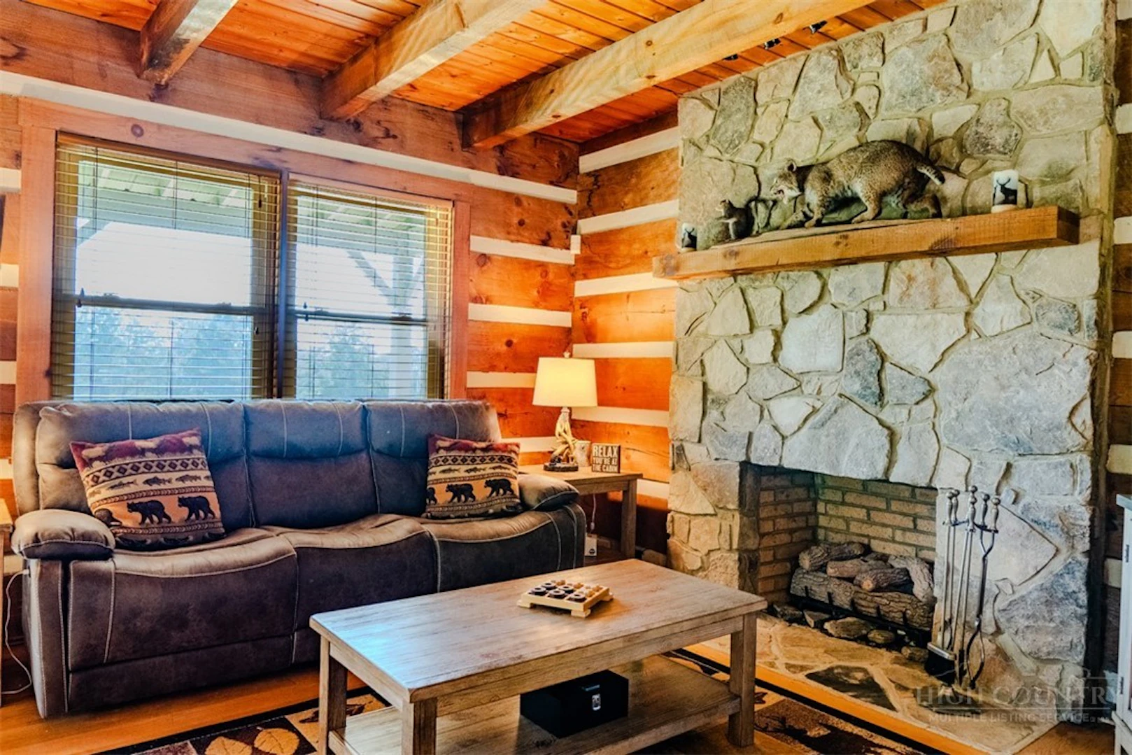 Image number 9 for the current listing