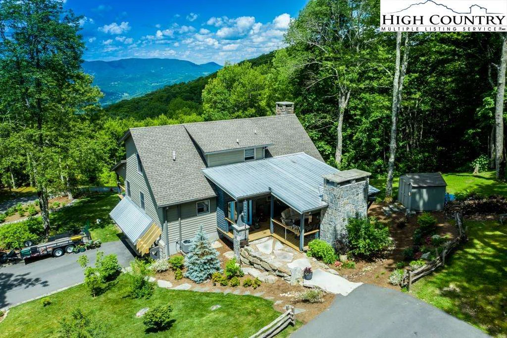 Image number 1 for the current listing