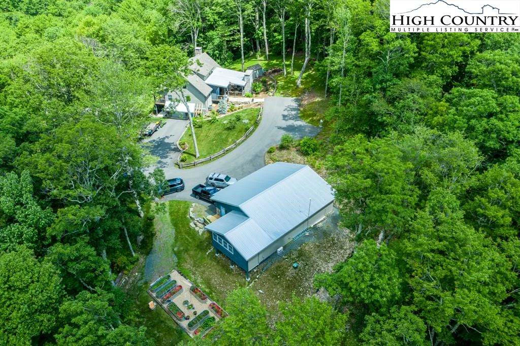 Image number 4 for the current listing
