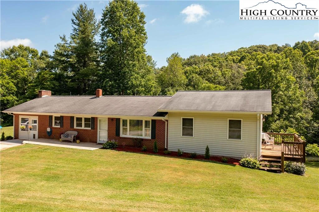 Image number 1 for the current listing
