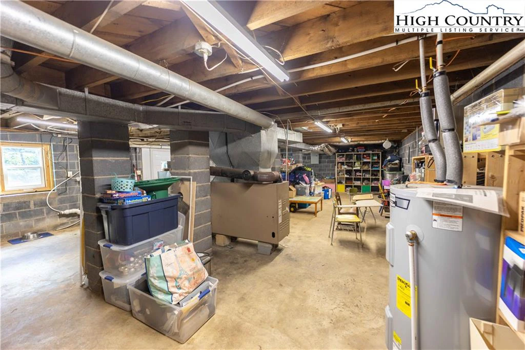 Image number 12 for the current listing
