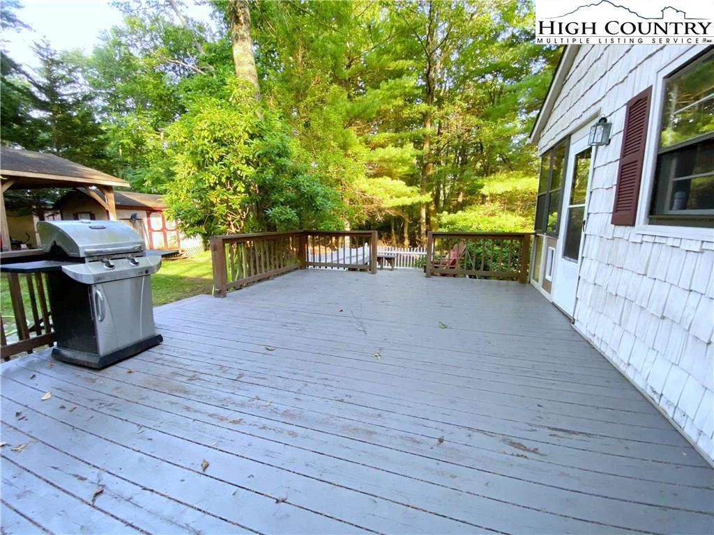 Image number 6 for the current listing