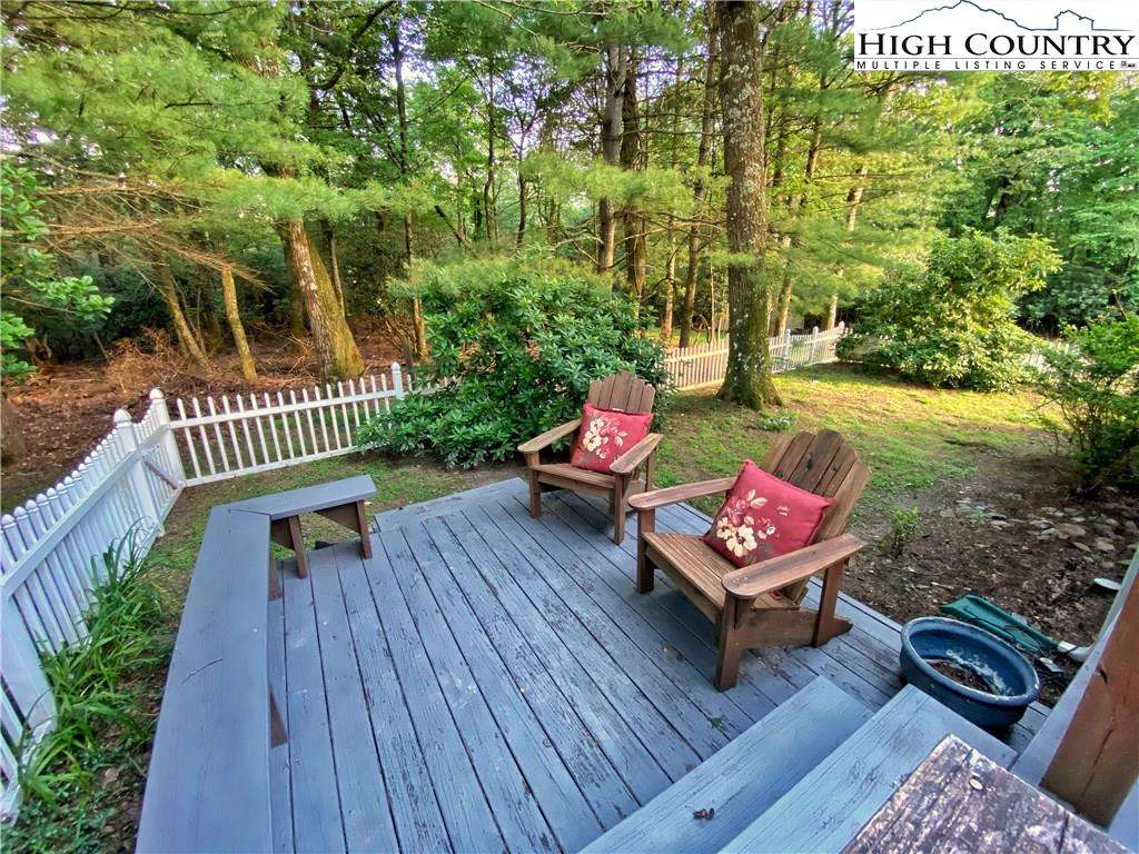 Image number 5 for the current listing
