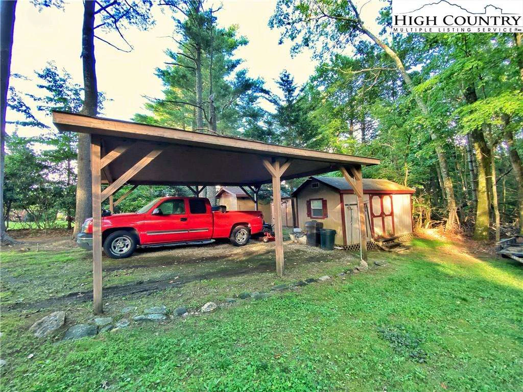 Image number 3 for the current listing
