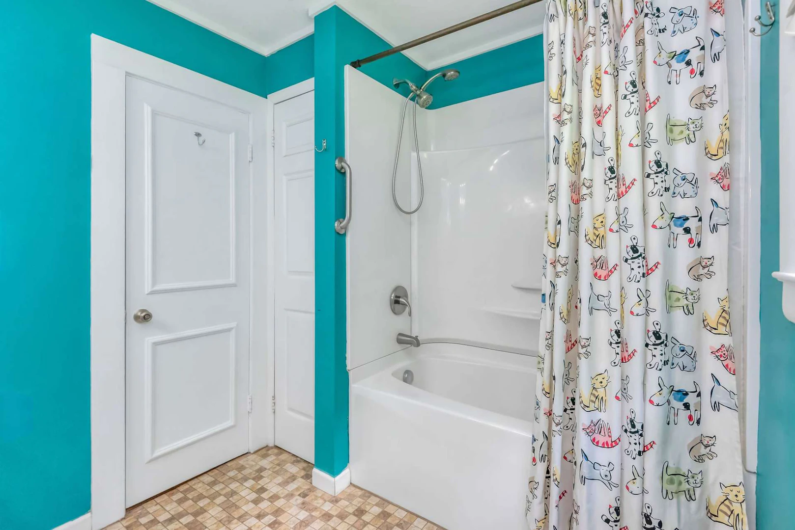Image number 5 for the current listing