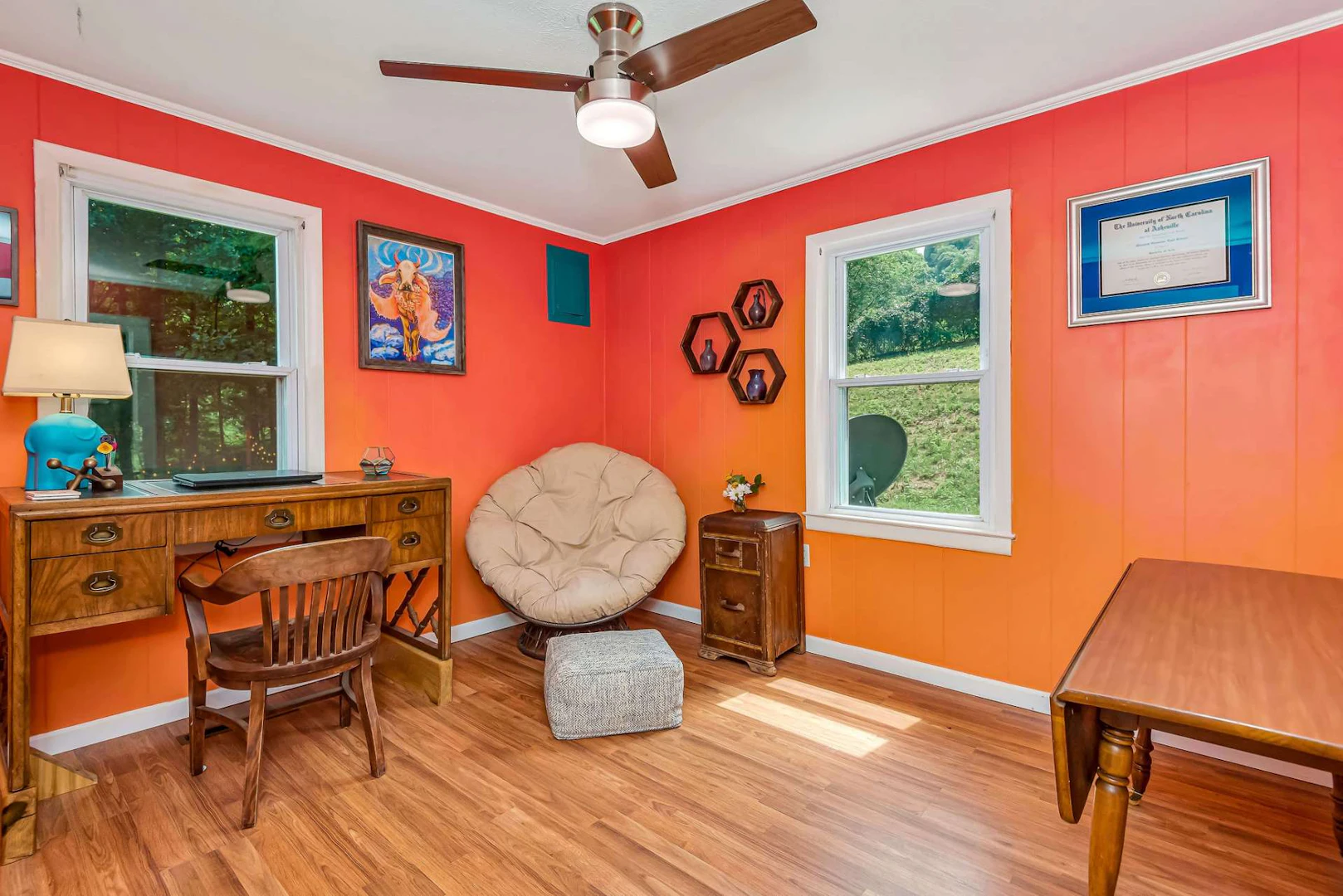 Image number 7 for the current listing