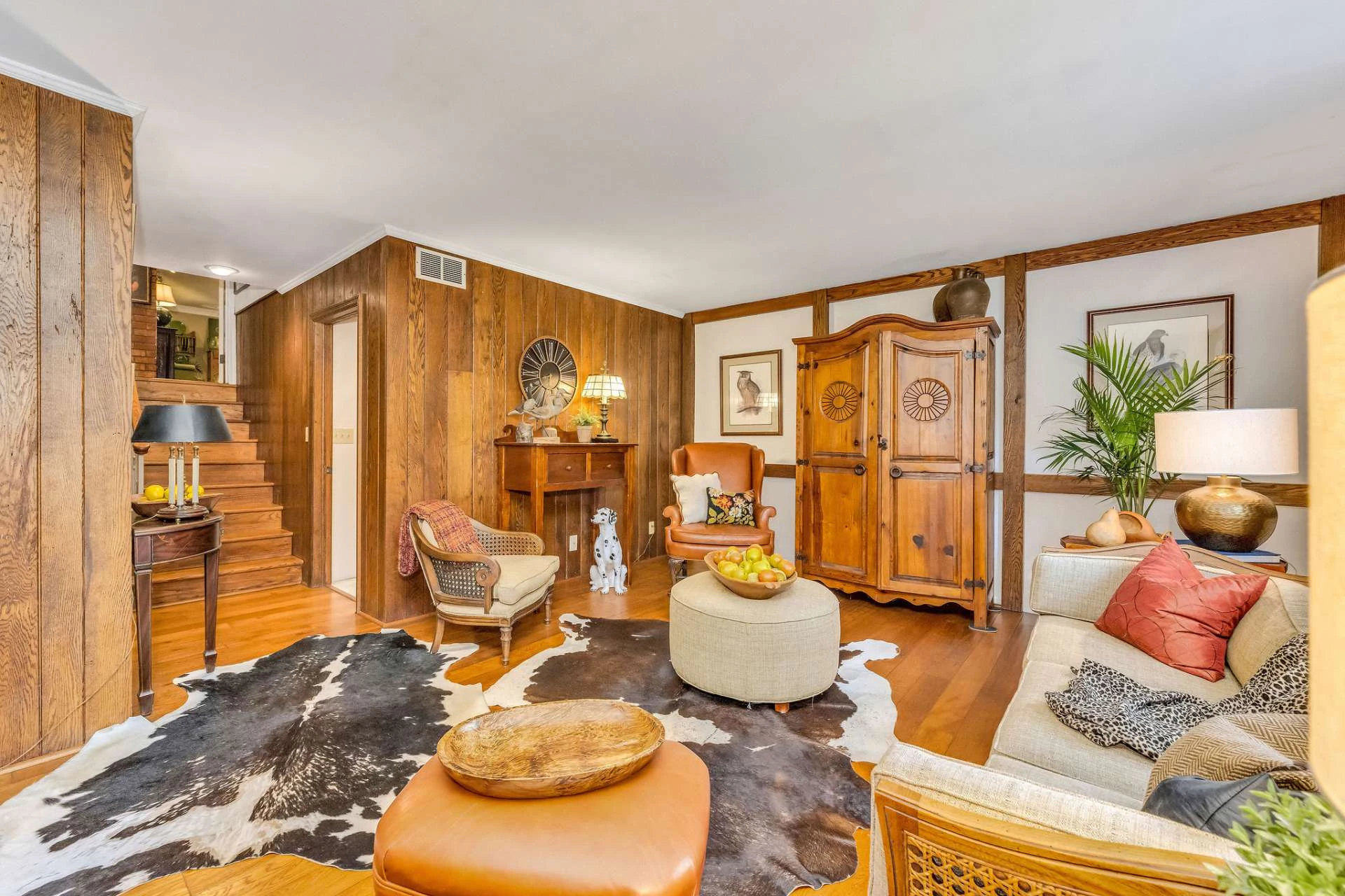 Image number 18 for the current listing