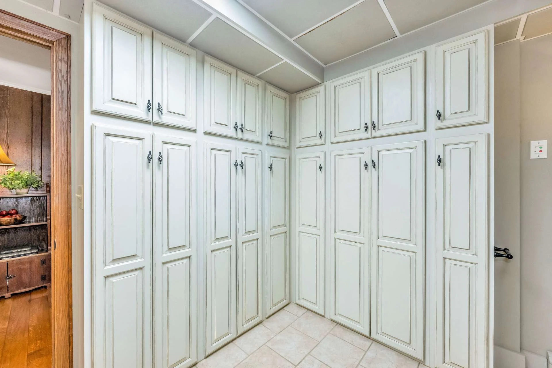 Image number 7 for the current listing