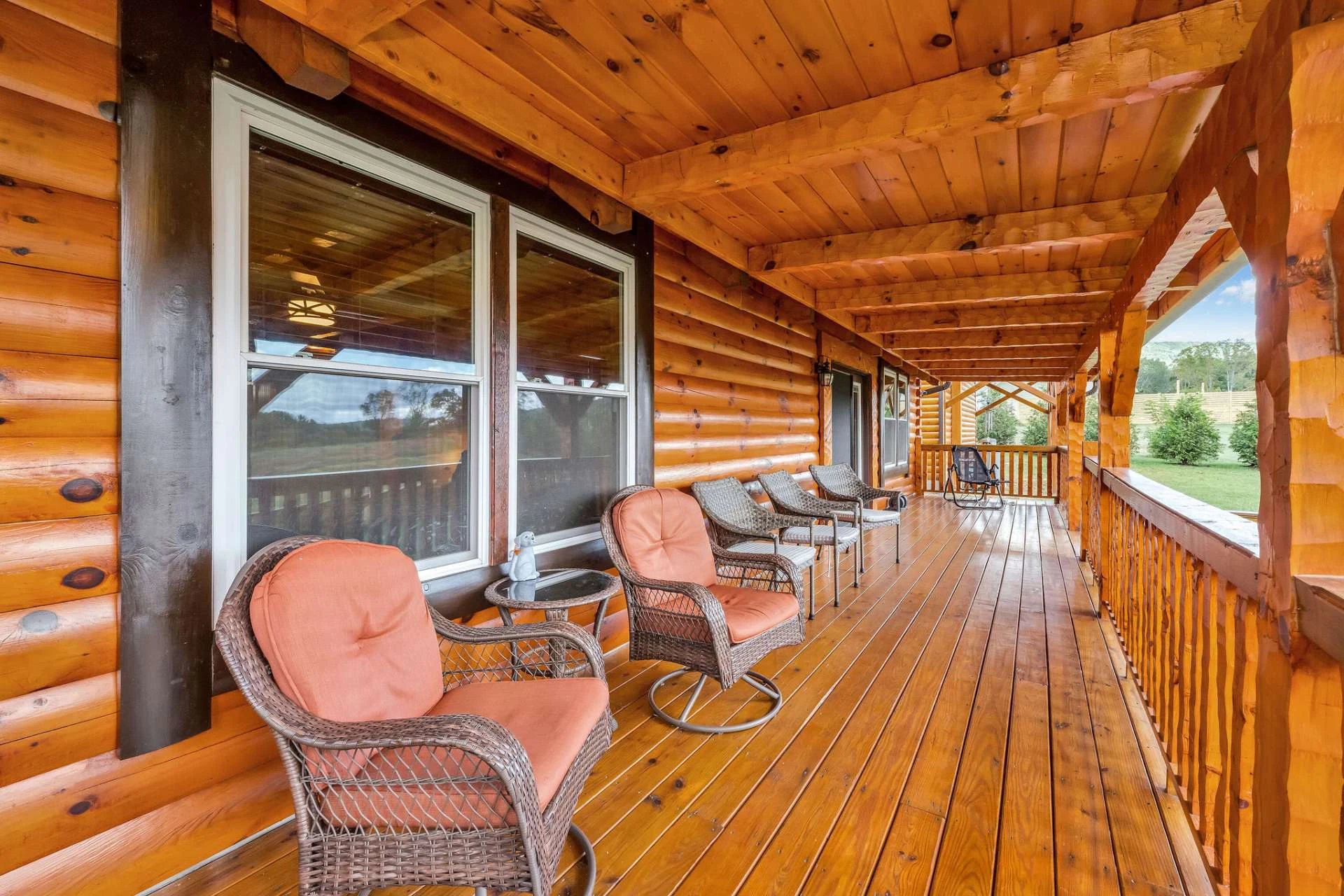 Image number 4 for the current listing
