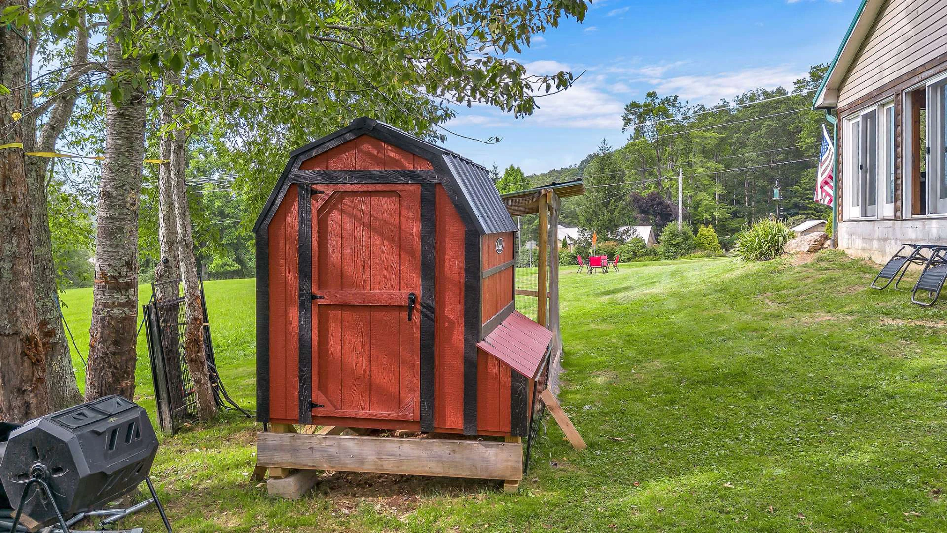 Image number 19 for the current listing