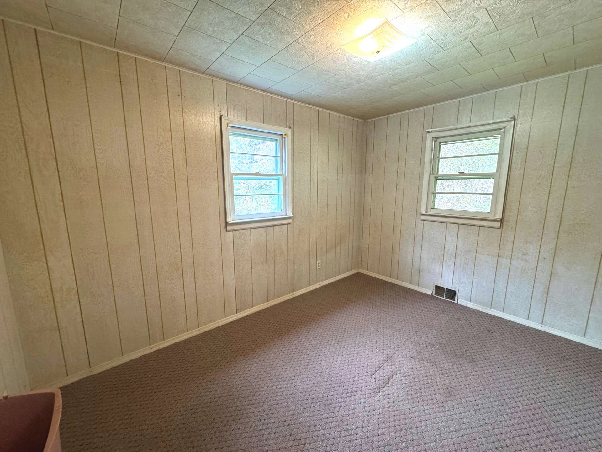 Image number 20 for the current listing