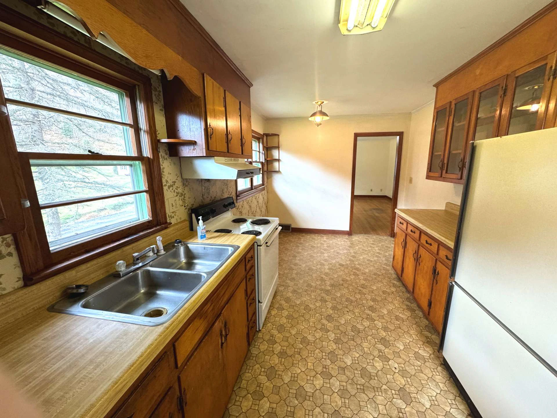 Image number 9 for the current listing