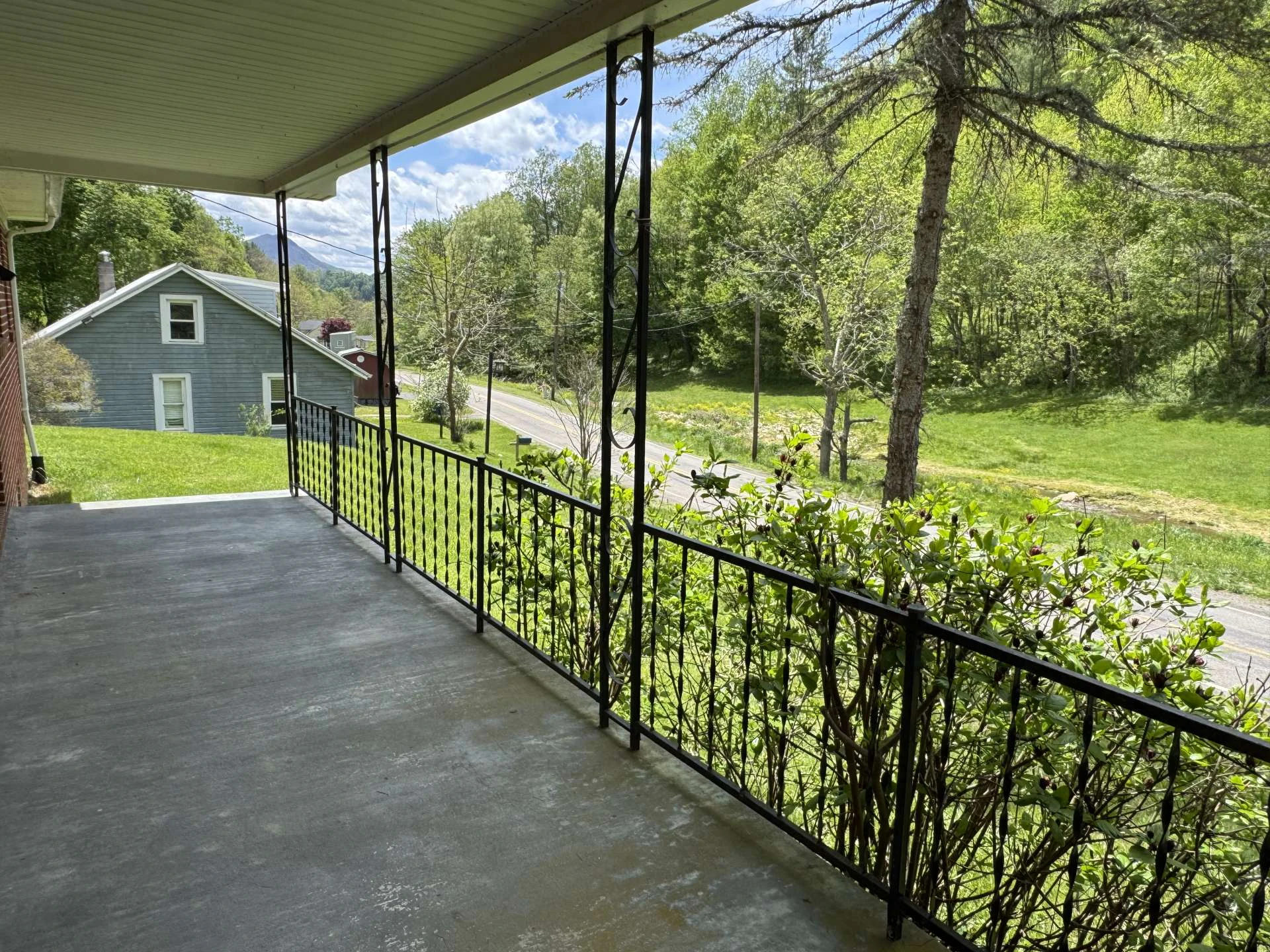 Image number 3 for the current listing