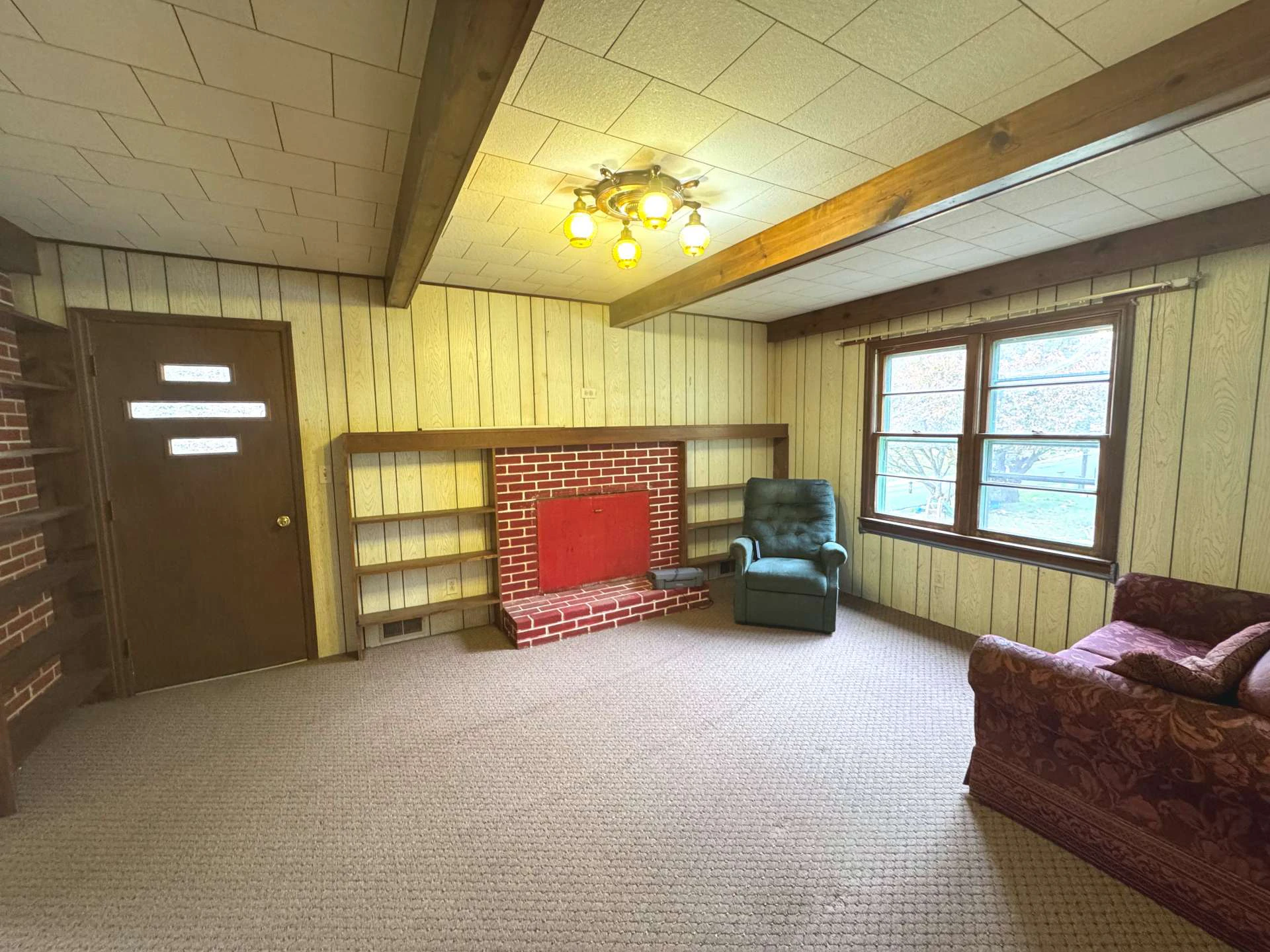Image number 18 for the current listing