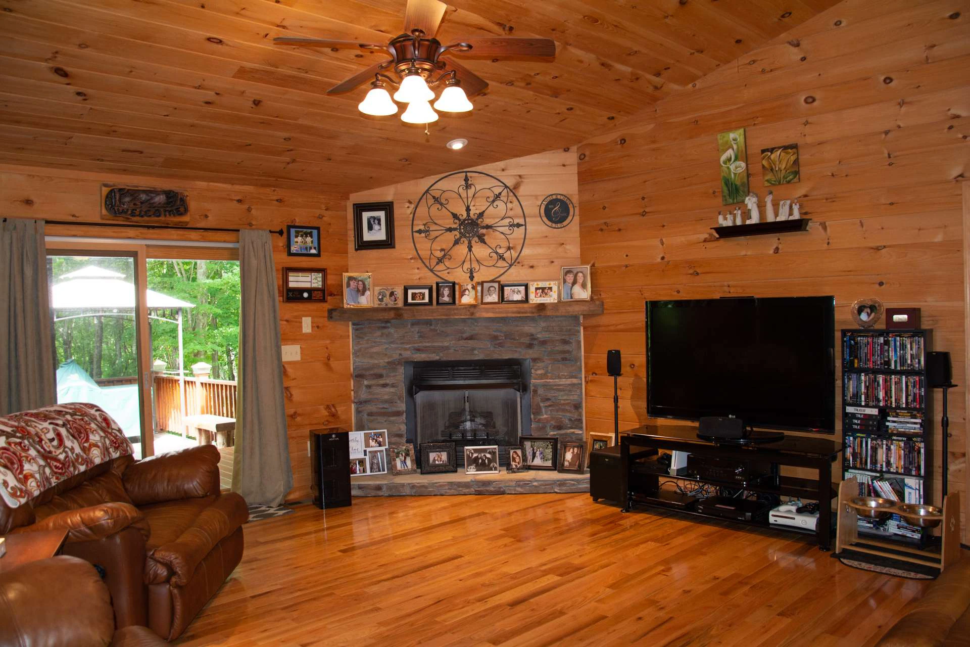 Image number 6 for the current listing