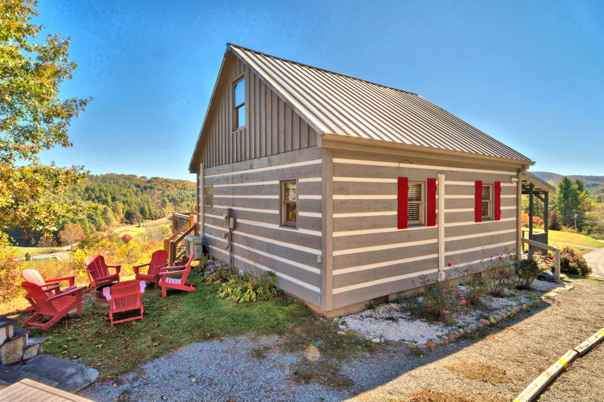Image number 17 for the current listing