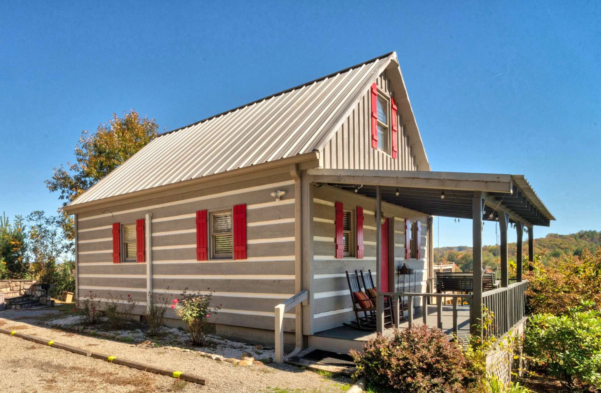 Image number 18 for the current listing