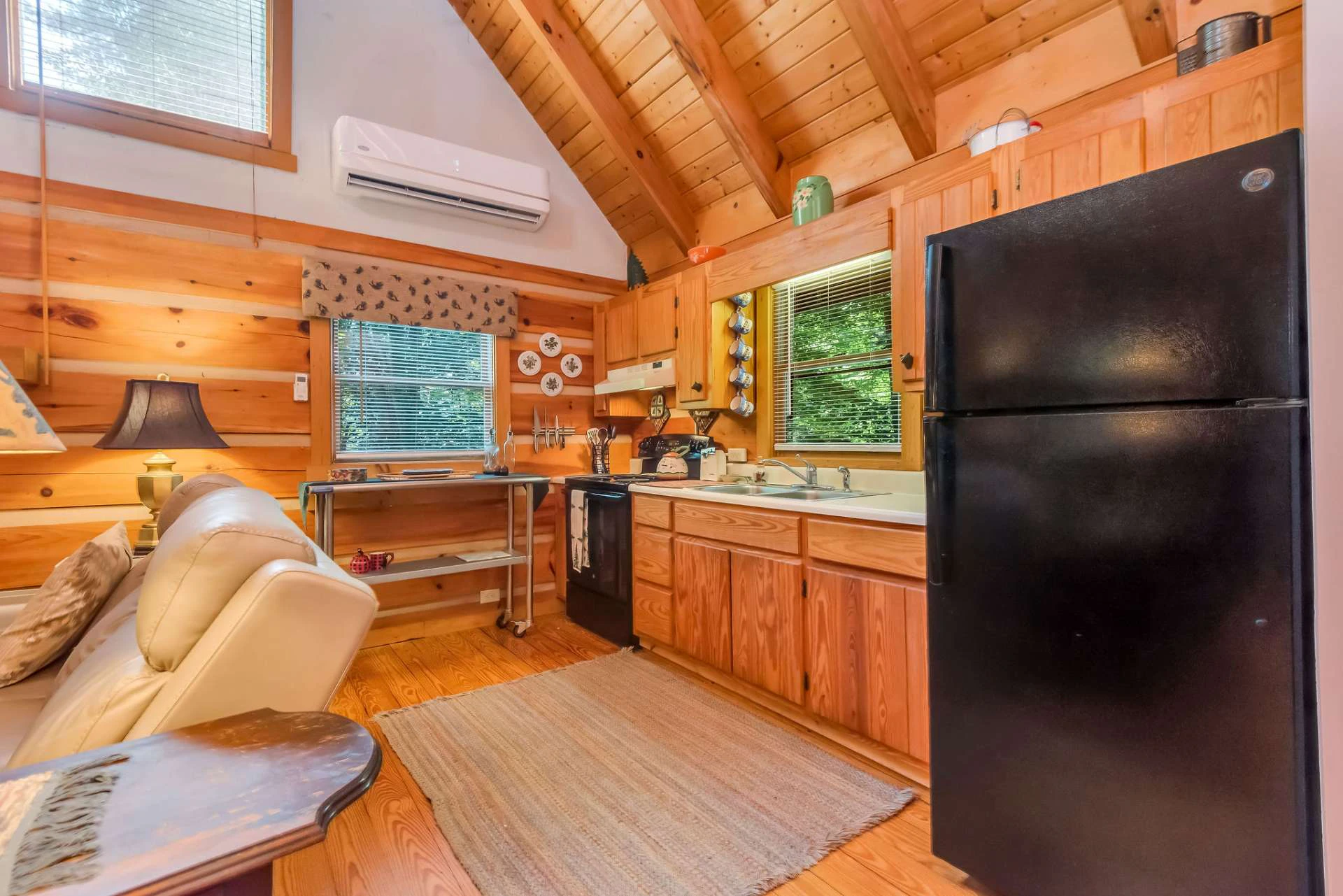 Image number 3 for the current listing