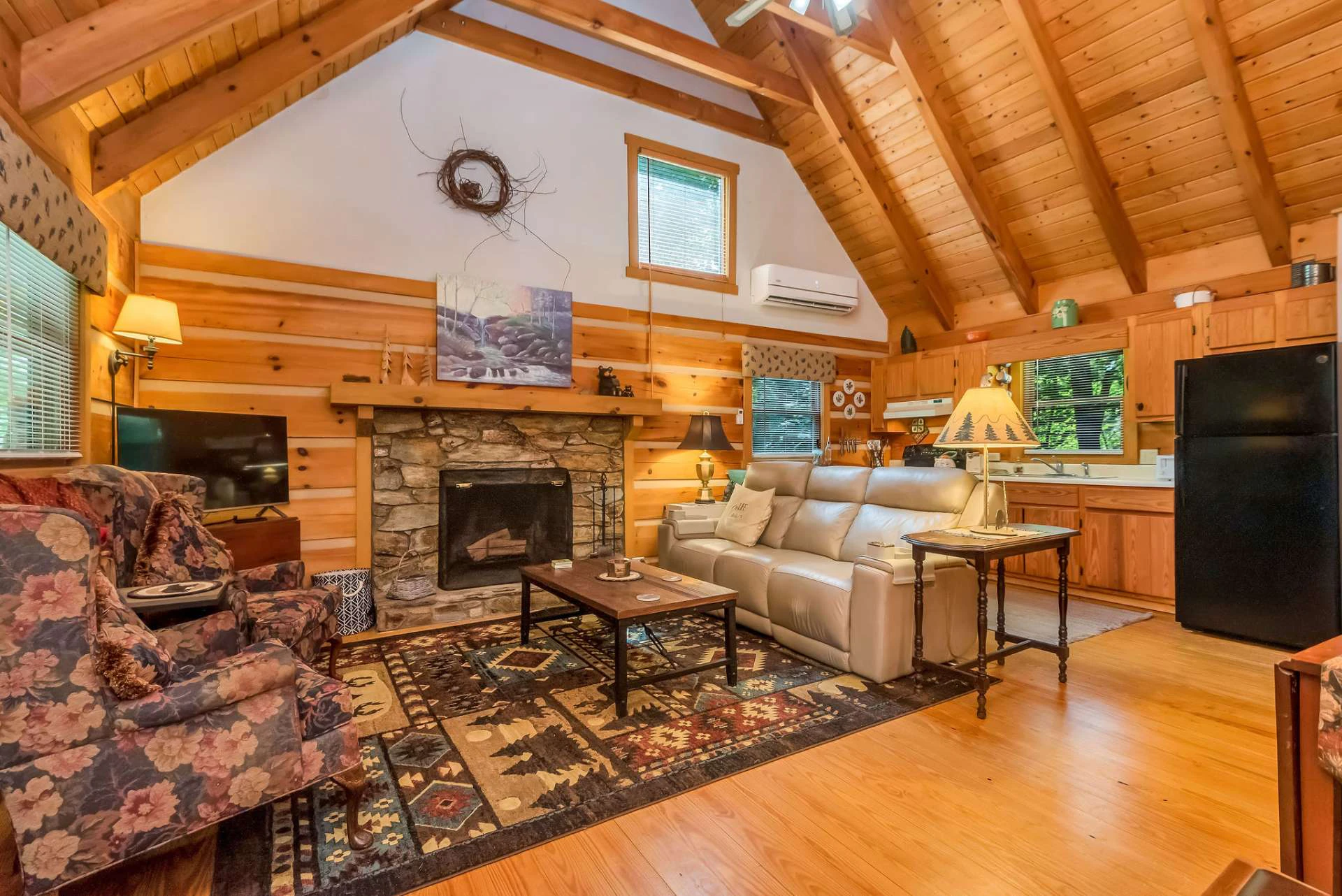 Image number 4 for the current listing