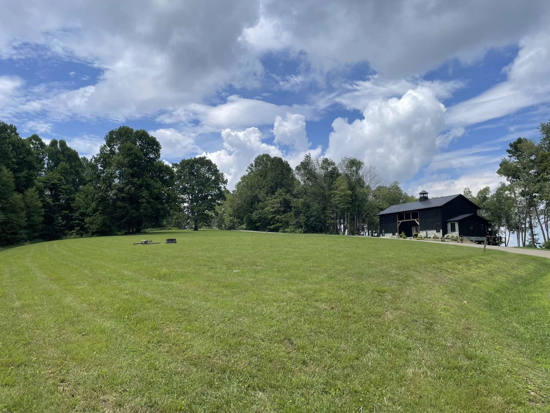 Image number 9 for the current listing