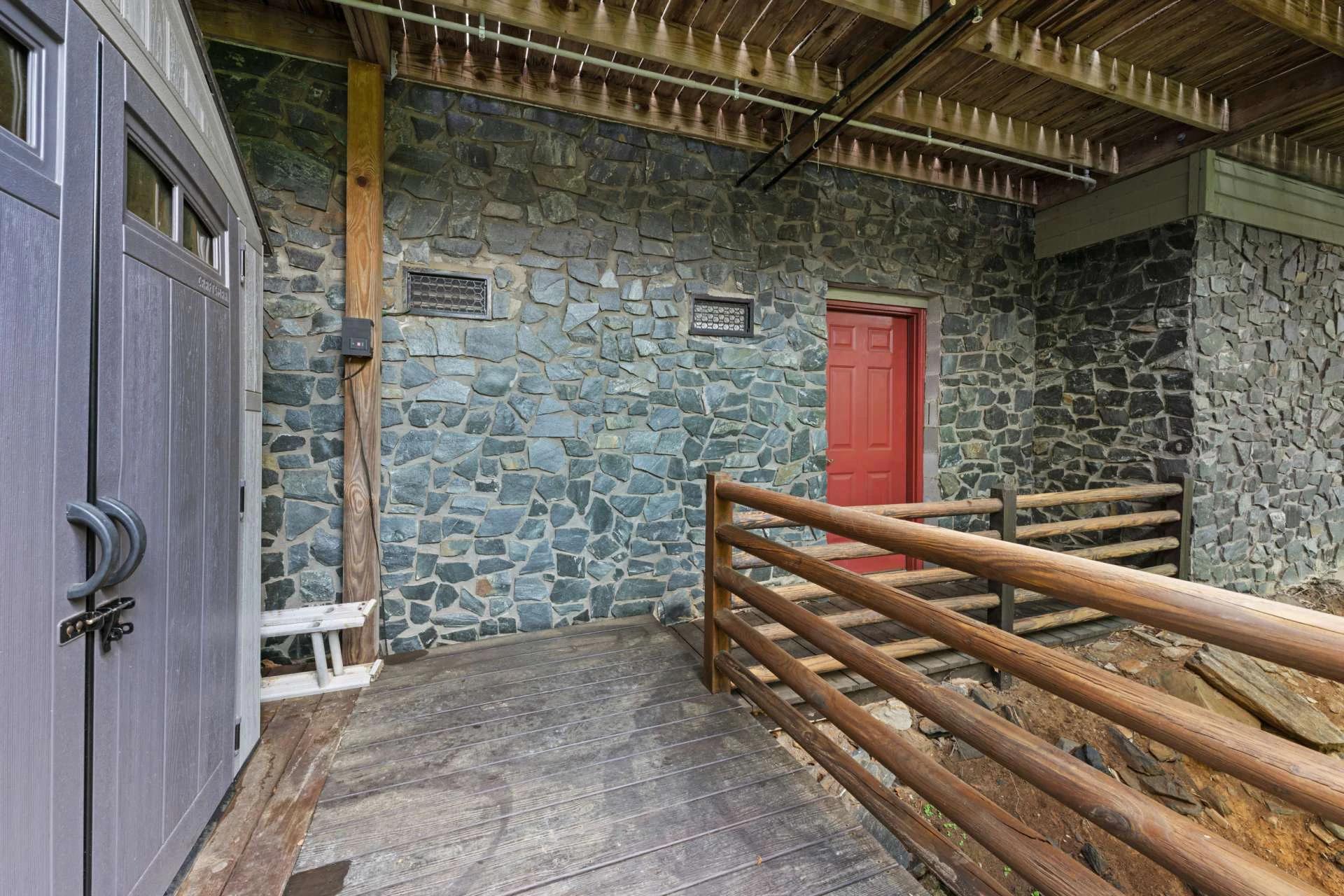 Image number 9 for the current listing