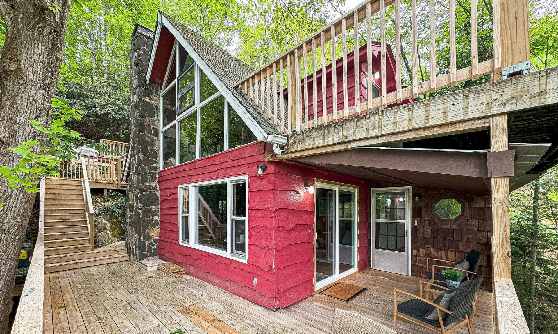 Image number 1 for the current listing
