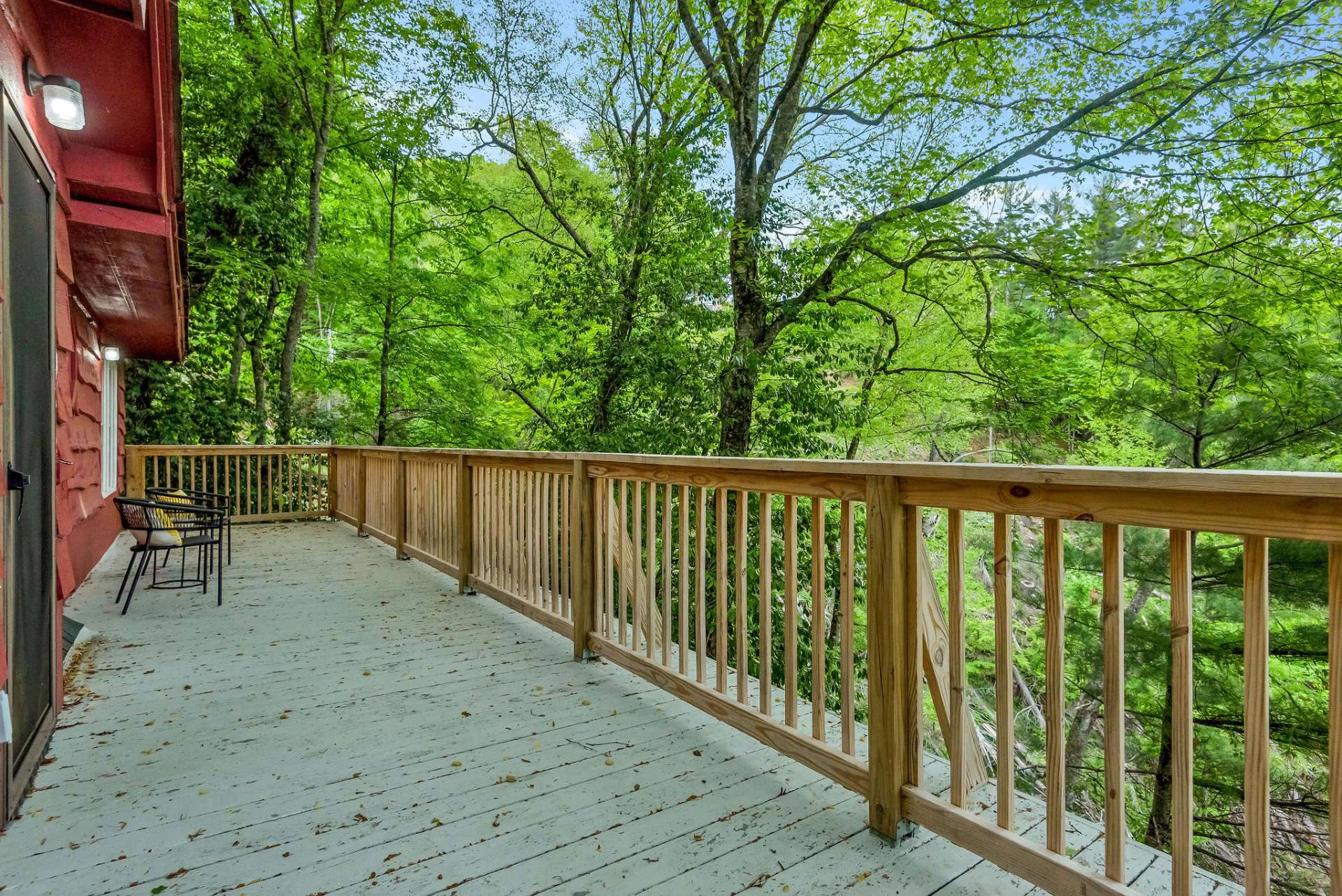 Image number 18 for the current listing