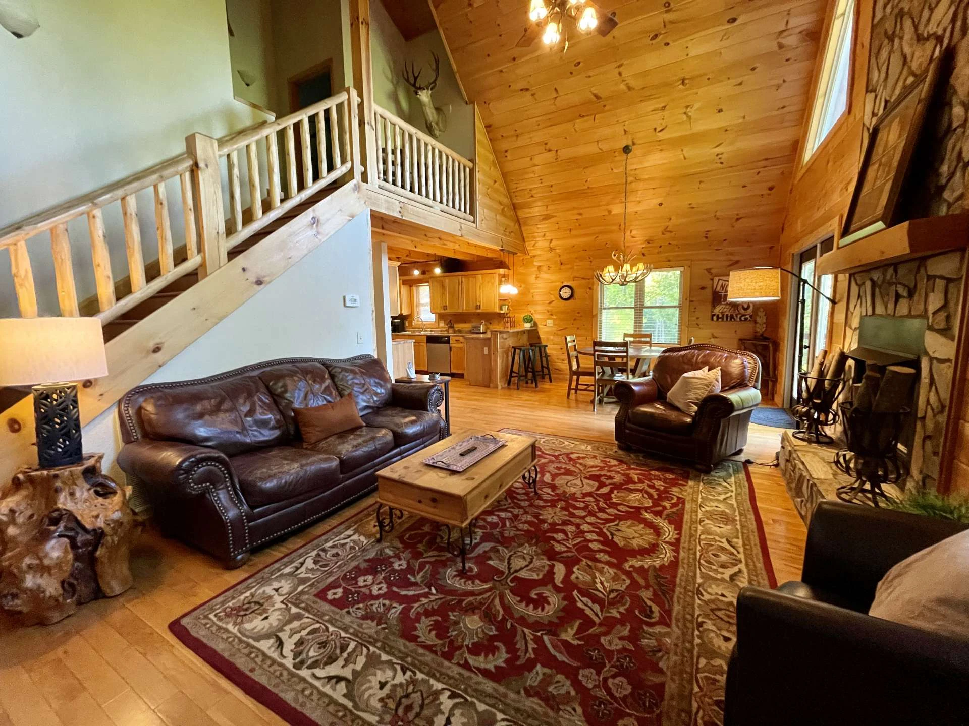 Image number 3 for the current listing