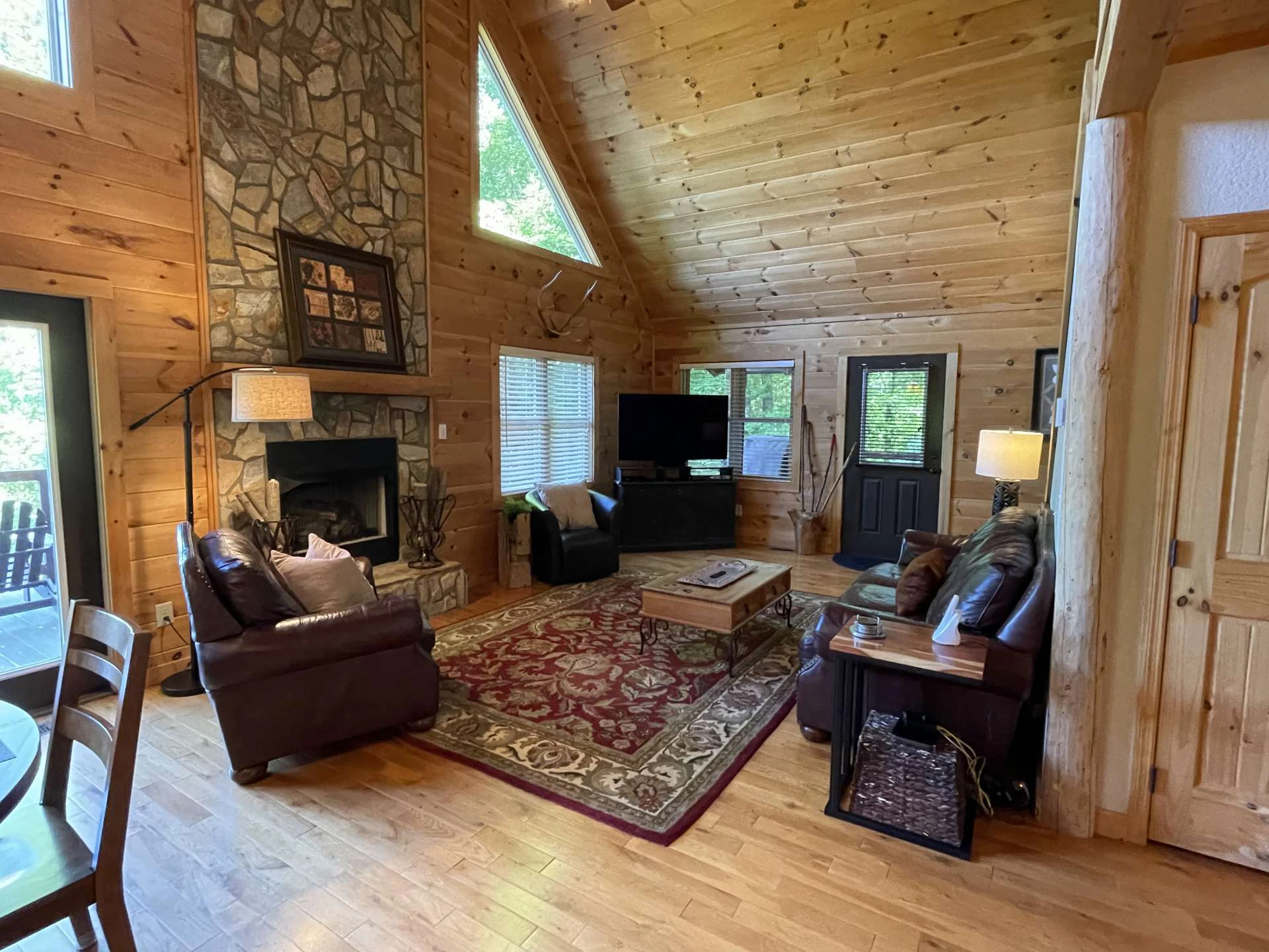 Image number 5 for the current listing
