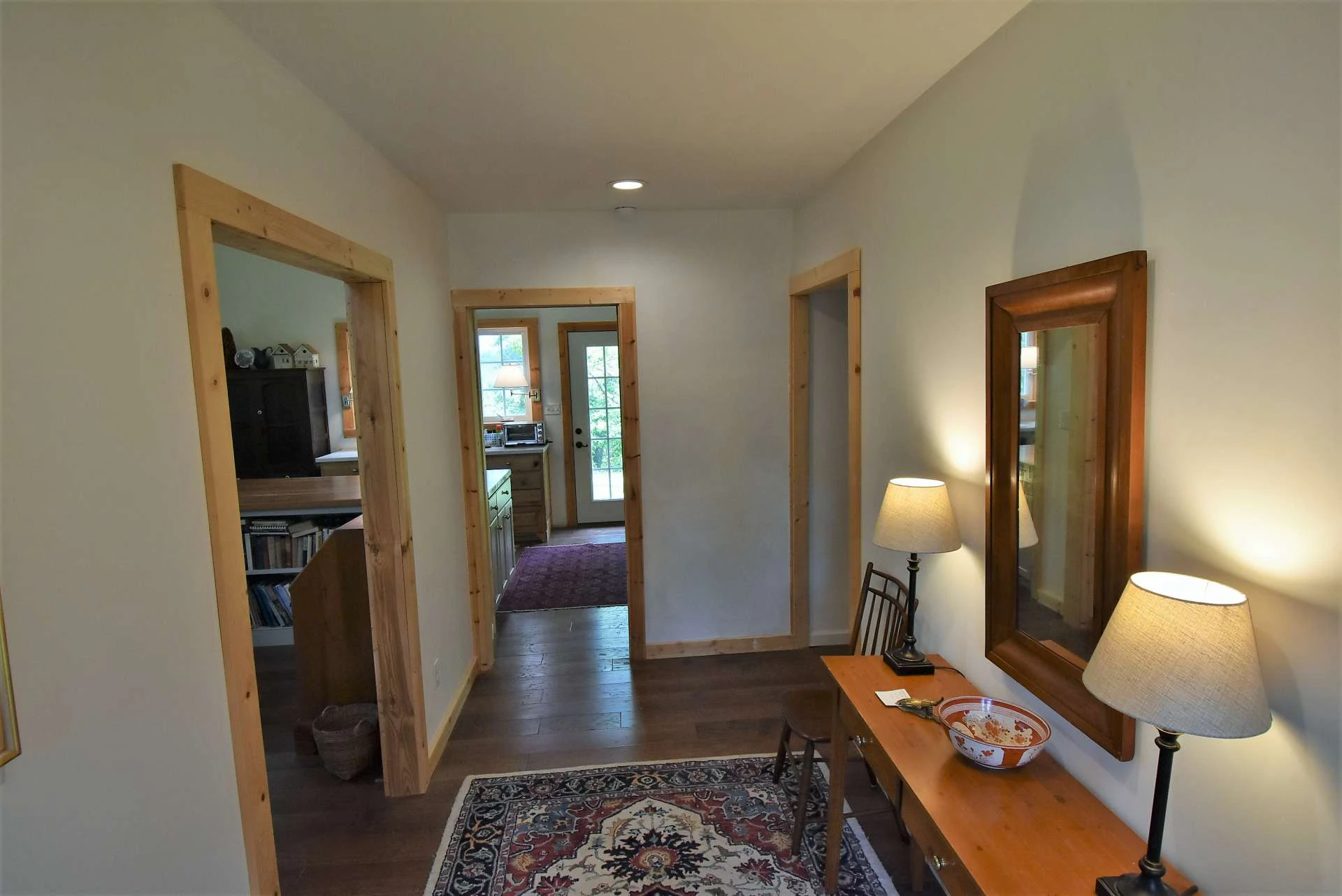 Image number 6 for the current listing