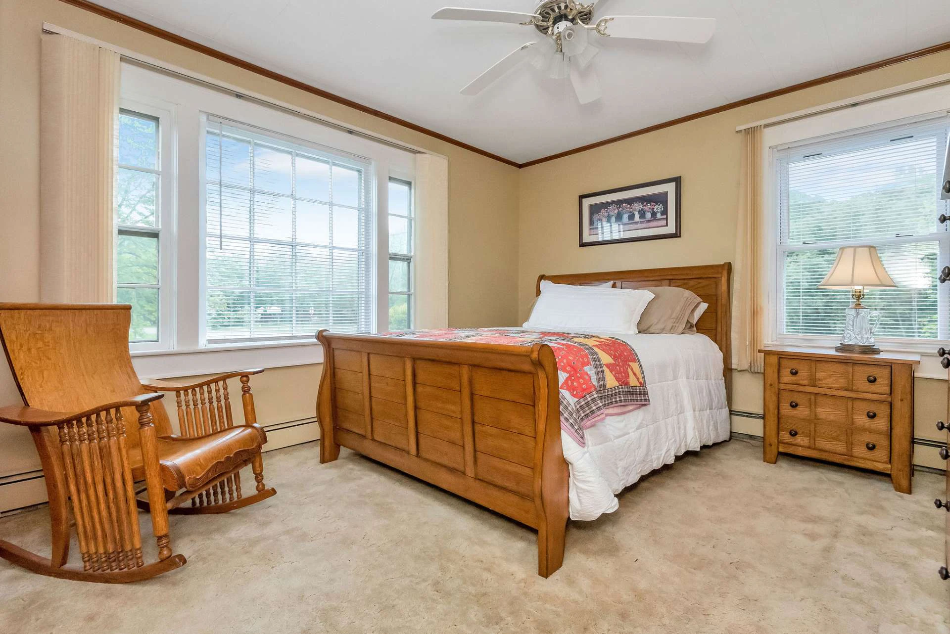 Image number 10 for the current listing