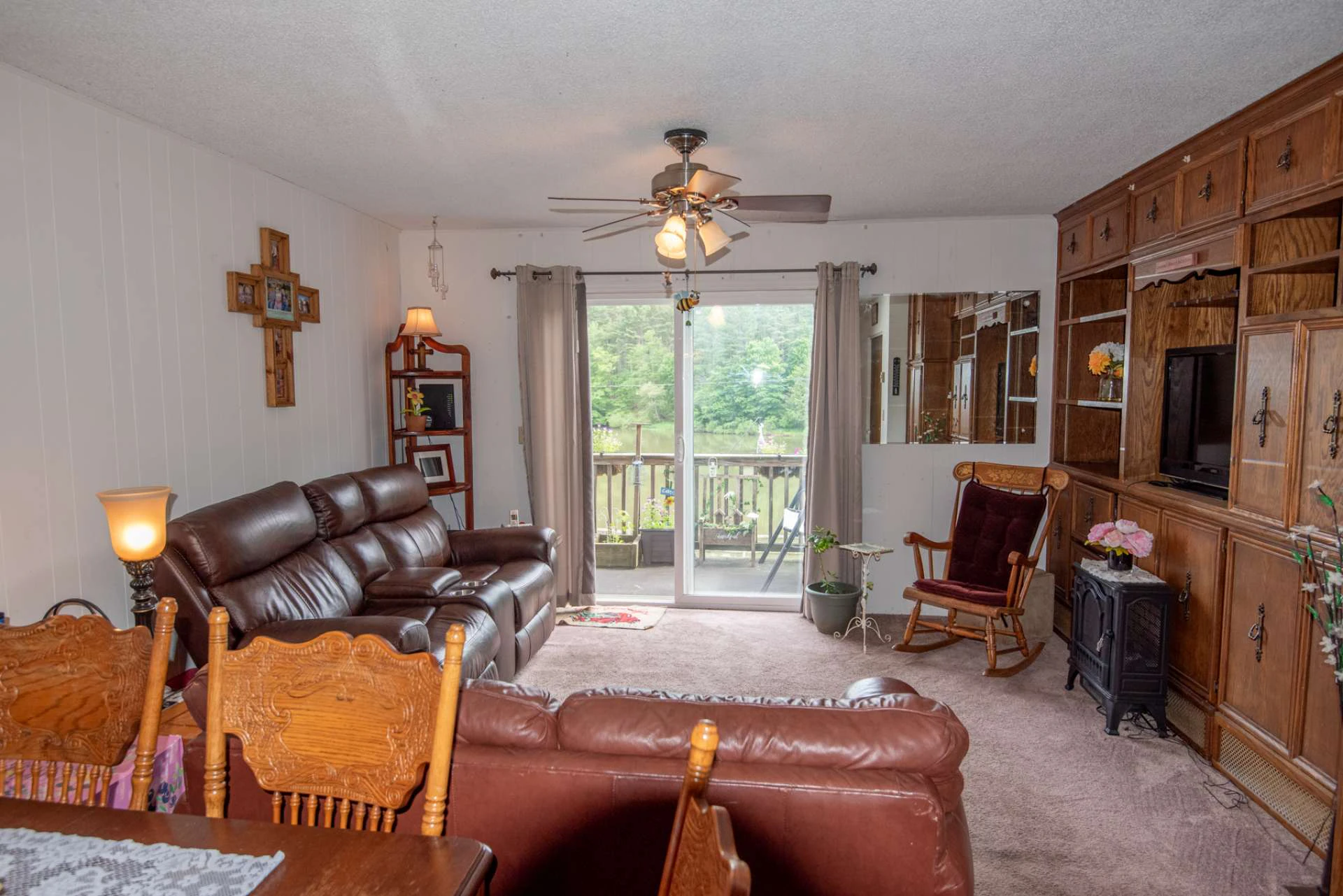 Image number 15 for the current listing