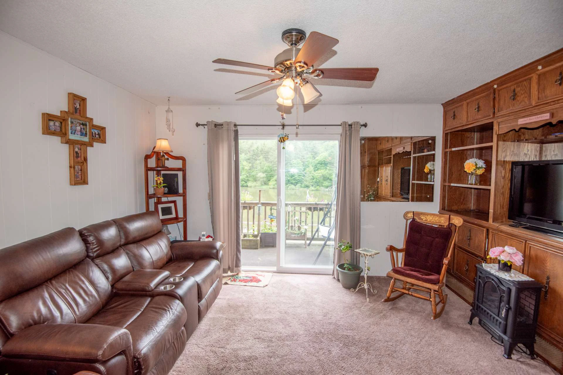 Image number 18 for the current listing