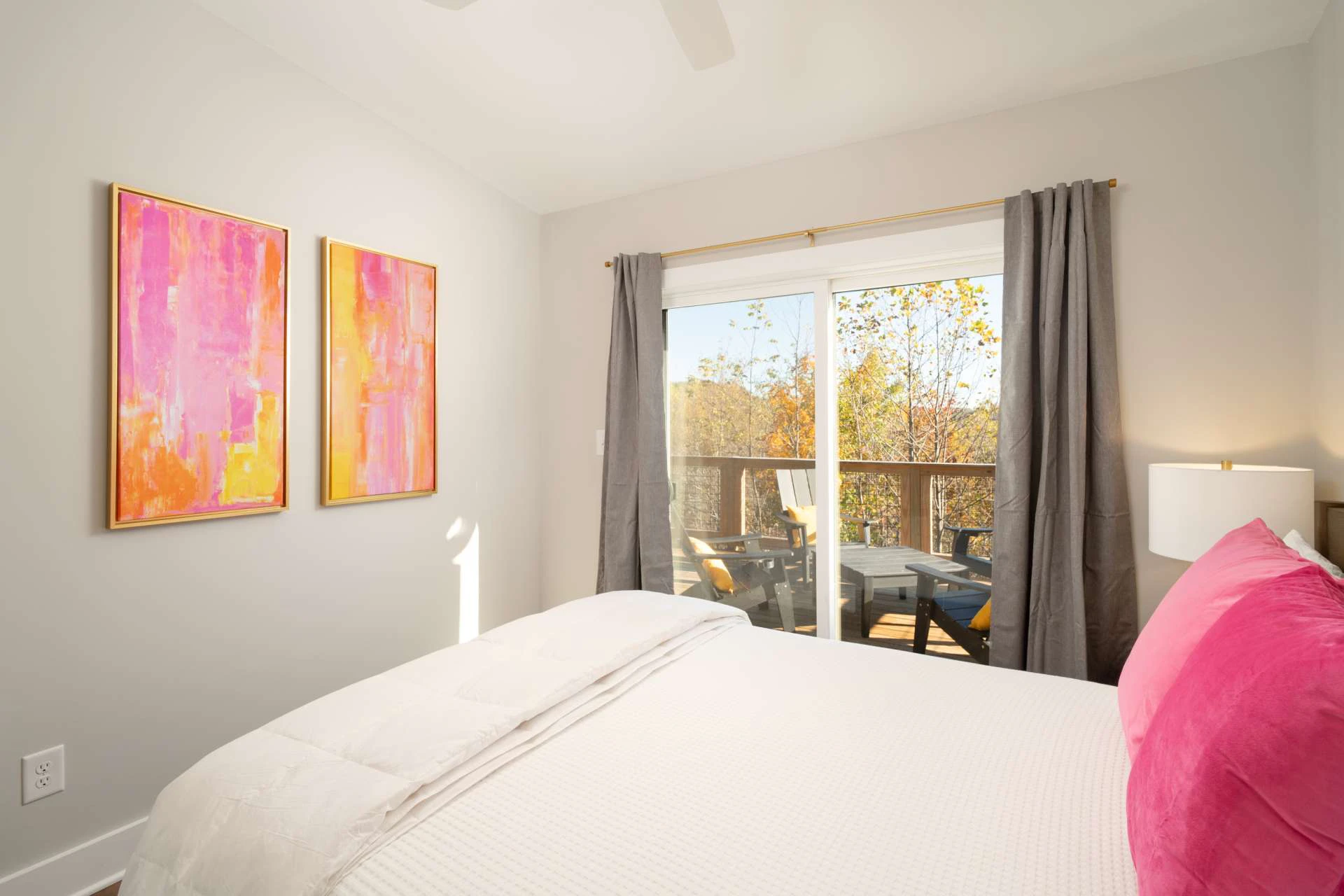 Image number 8 for the current listing