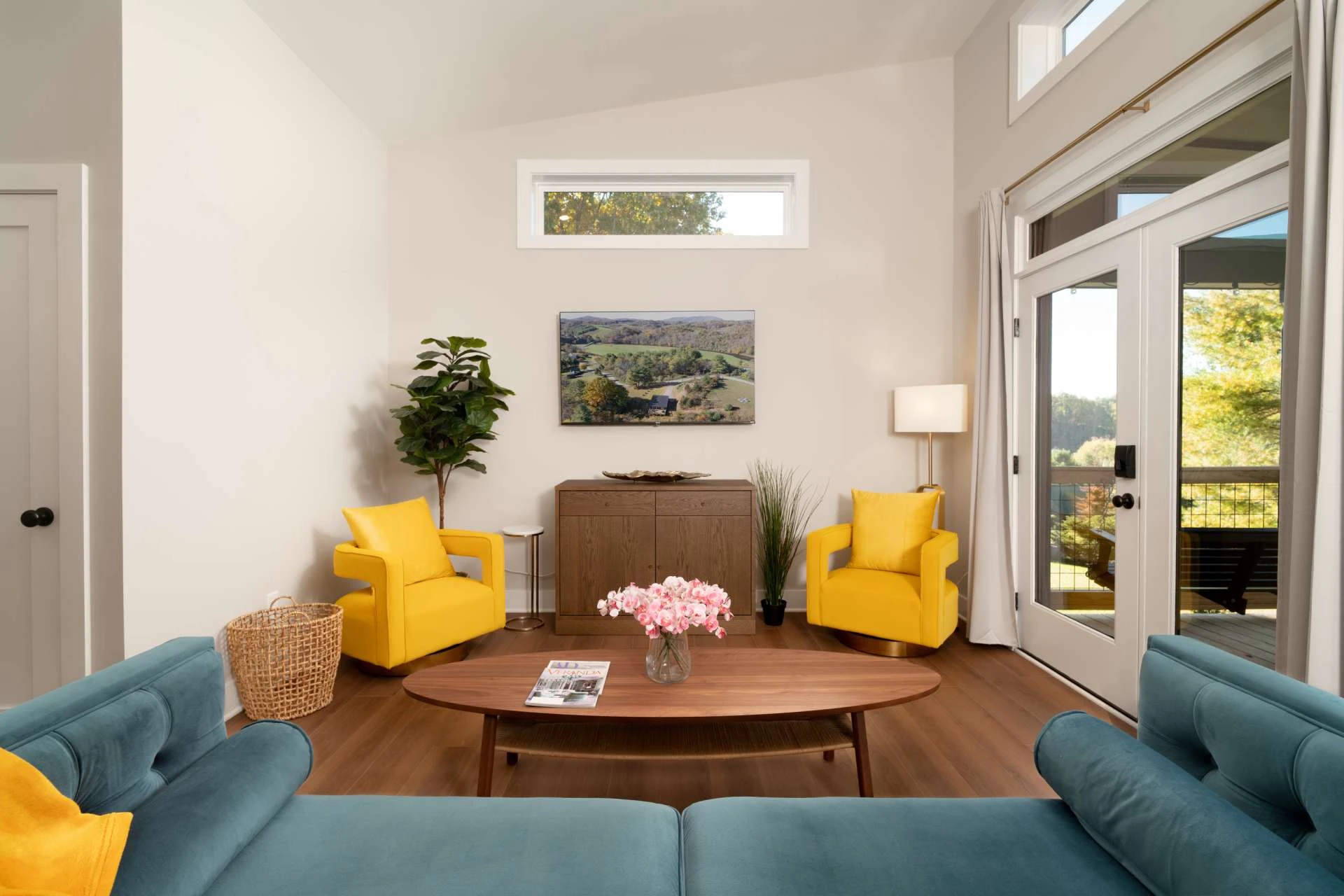 Image number 11 for the current listing