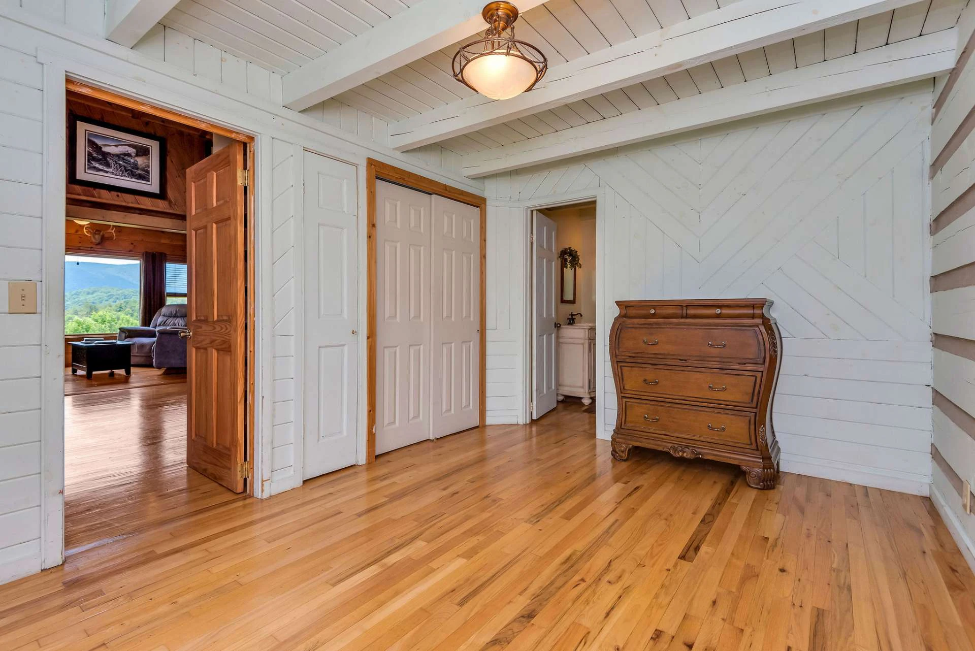 Image number 8 for the current listing